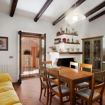Glicine -historic Mediterranean Villa- Apartman Olbia