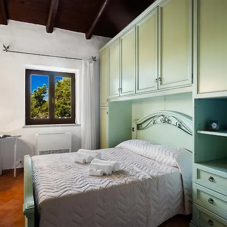 Glicine -historic Mediterranean Villa- Apartman *
