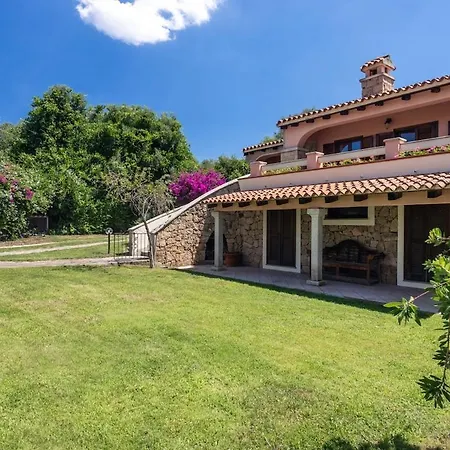 Glicine -historic Mediterranean Villa- Apartment